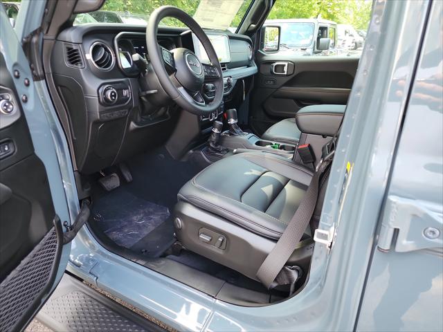 2025 Jeep Gladiator GLADIATOR HIGH TIDE 4X4
