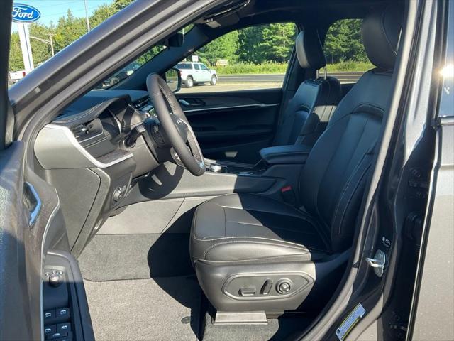 2025 Jeep Grand Cherokee GRAND CHEROKEE LIMITED 4X4 2025 Jeep Grand Cherokee GRAND CHEROKEE LIMITED 4X4