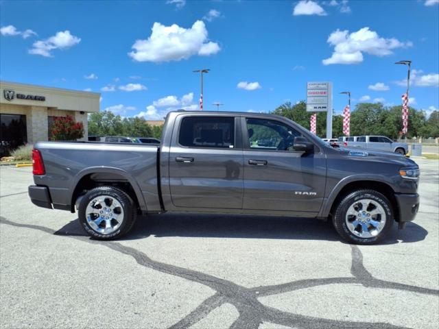 2025 RAM Ram 1500 RAM 1500 LONE STAR CREW CAB 4X2 57 BOX