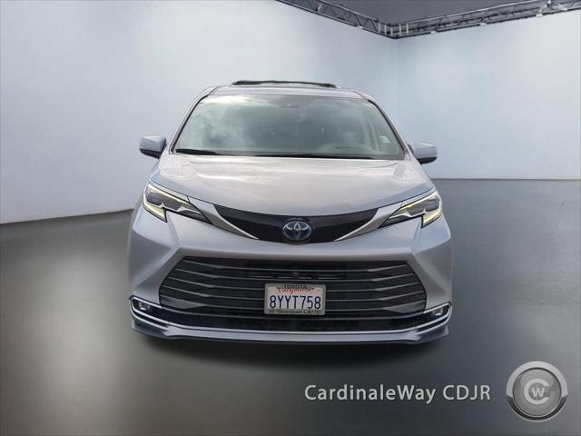 2022 Toyota Sienna Platinum