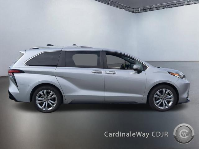 2022 Toyota Sienna Platinum