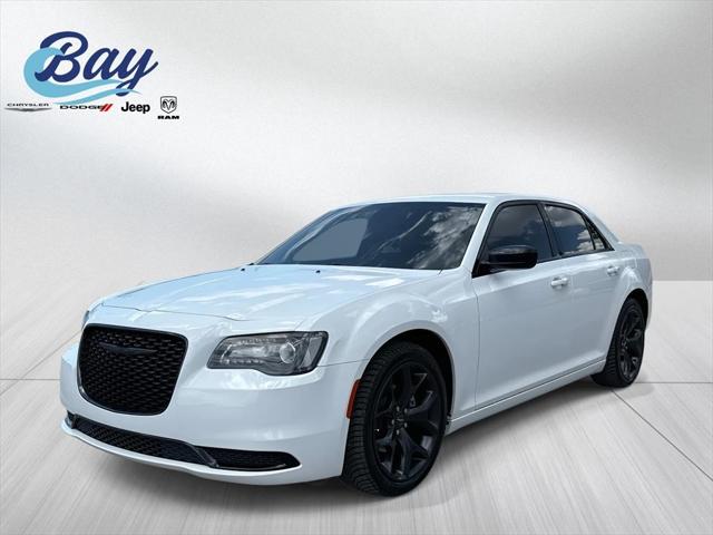 2021 Chrysler 300 Touring
