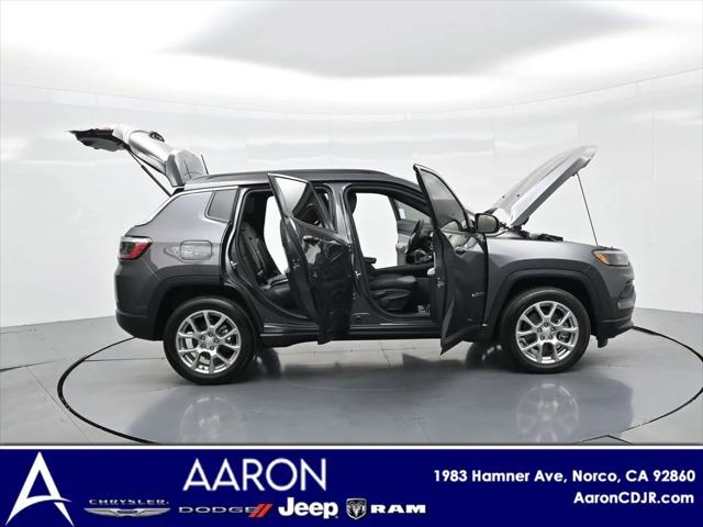 2024 Jeep Compass Latitude Lux FWD
