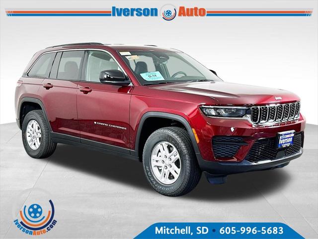 2025 Jeep Grand Cherokee GRAND CHEROKEE LAREDO 4X4