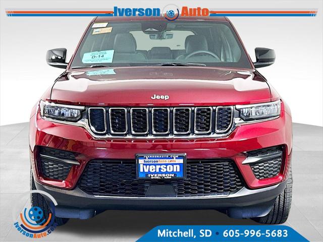 2025 Jeep Grand Cherokee GRAND CHEROKEE LAREDO 4X4