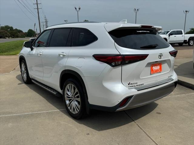 2023 Toyota Highlander Platinum