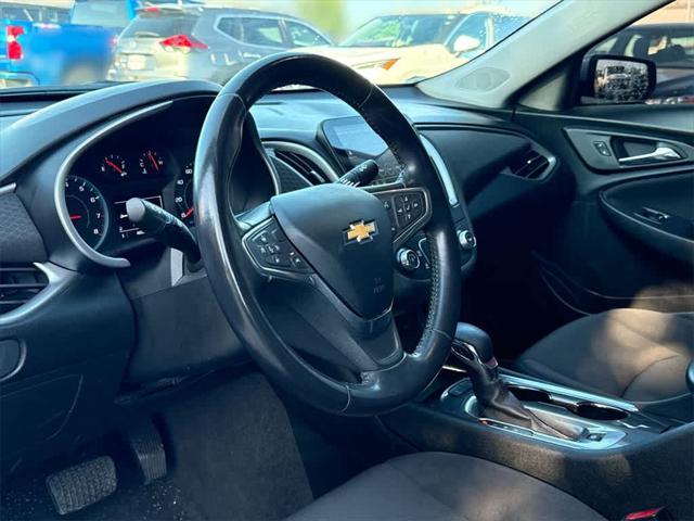 2022 Chevrolet Malibu FWD RS