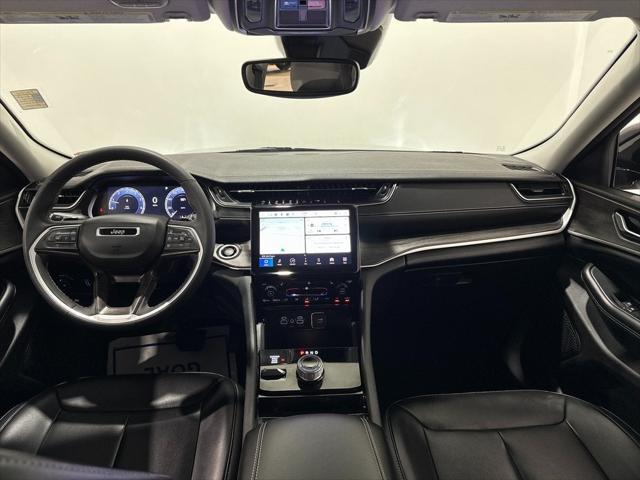 2023 Jeep Grand Cherokee L Limited 4x4 2023 Jeep Grand Cherokee L Limited 4x4