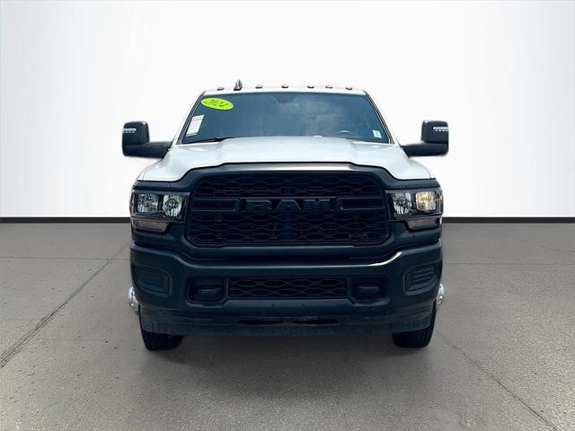 2024 RAM 3500 Tradesman Crew Cab 4x4 8 Box