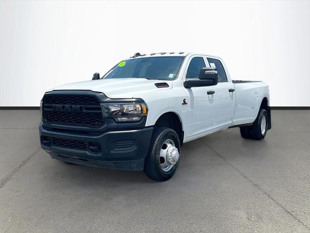 2024 RAM 3500 Tradesman Crew Cab 4x4 8 Box