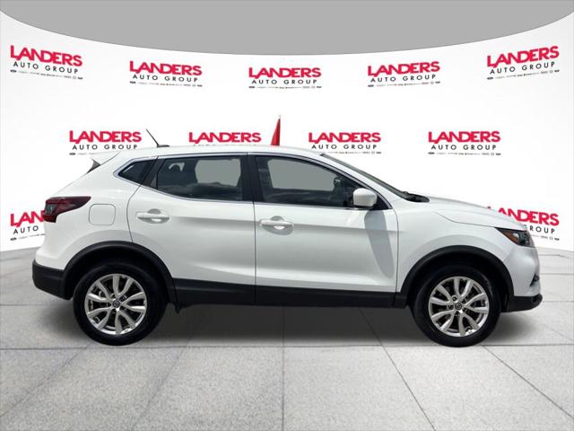 2022 Nissan Rogue Sport S FWD Xtronic CVT