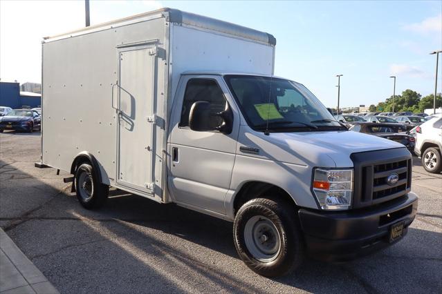 2022 Ford E-350 Cutaway Base
