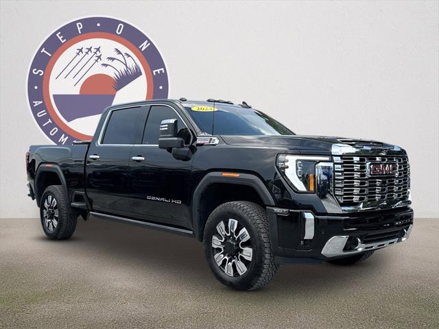 2024 GMC Sierra 2500HD 4WD Crew Cab Standard Bed Denali