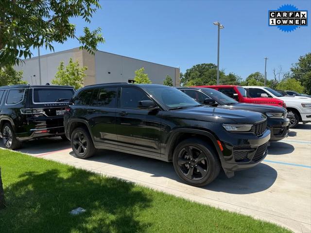 2023 Jeep Grand Cherokee Altitude 4x2