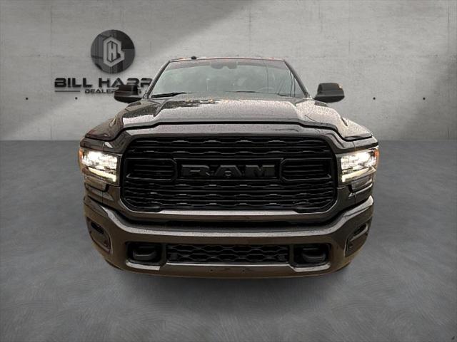 2022 RAM 3500 Limited Mega Cab 4x4 64 Box