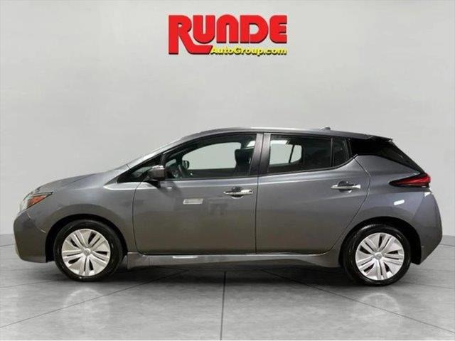 2023 Nissan LEAF S 40 kWh