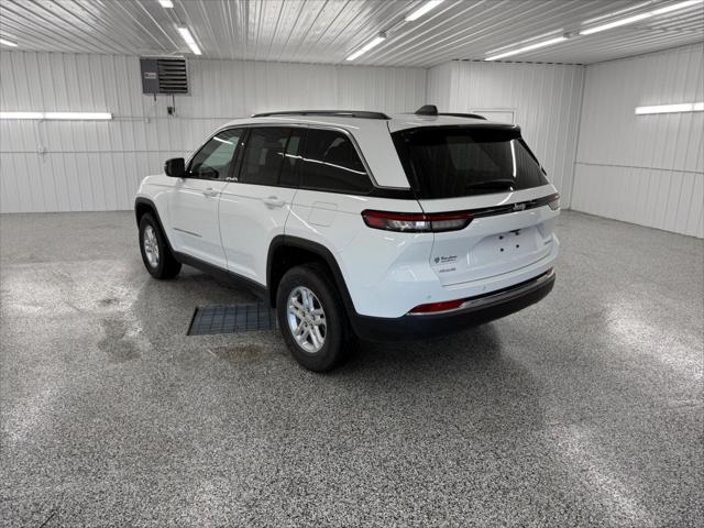 2024 Jeep Grand Cherokee Laredo 4x4