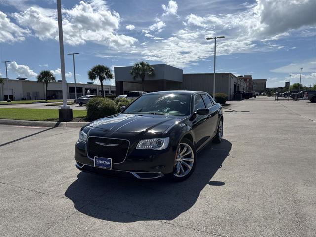 2019 Chrysler 300 Touring L