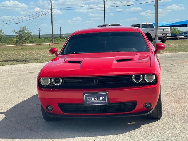 2017 Dodge Challenger SXT Plus