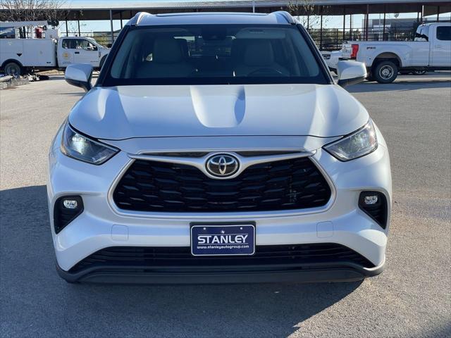 2022 Toyota Highlander XLE 2022 Toyota Highlander XLE