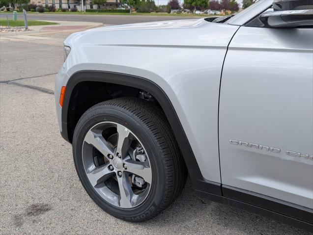 2025 Jeep Grand Cherokee GRAND CHEROKEE L LIMITED 4X4