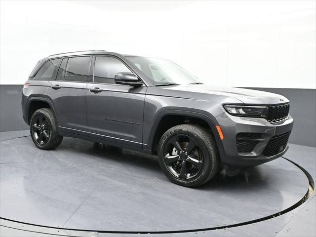 2022 Jeep Grand Cherokee Altitude 4x4