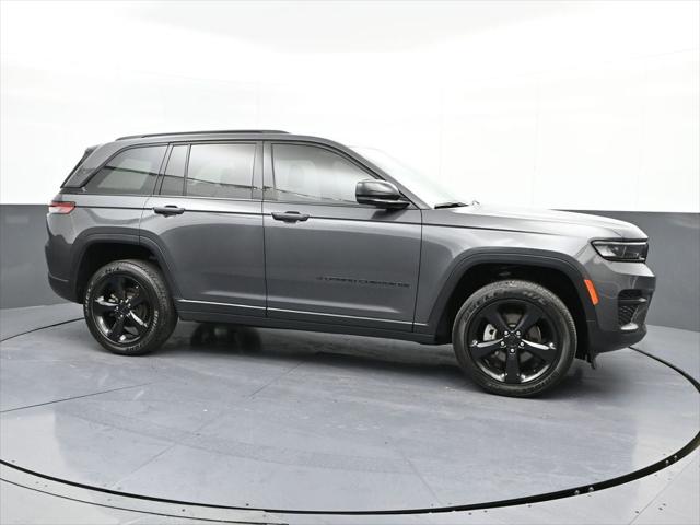 2022 Jeep Grand Cherokee Altitude 4x4