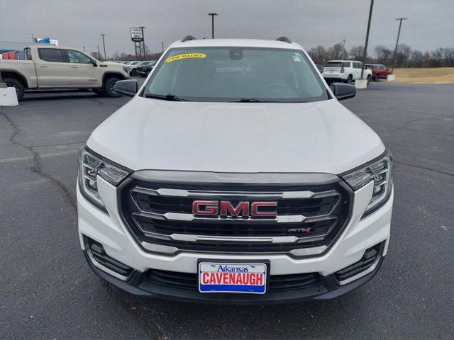 2024 GMC Terrain AWD AT4