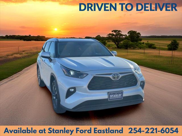 2022 Toyota Highlander XLE 2022 Toyota Highlander XLE