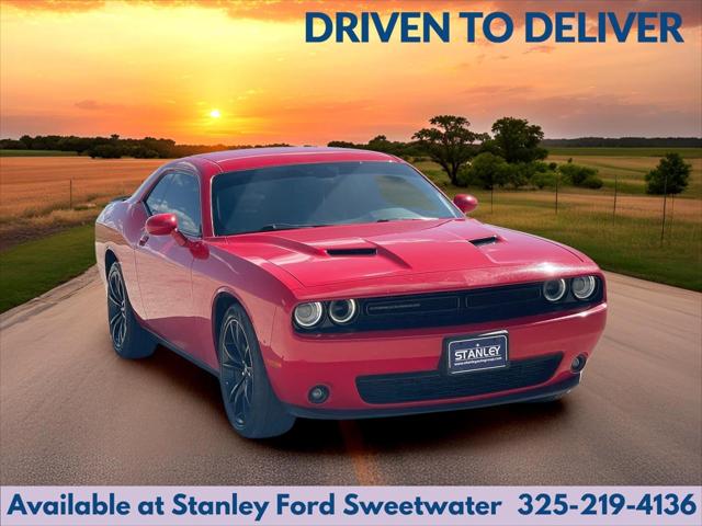 2017 Dodge Challenger SXT Plus