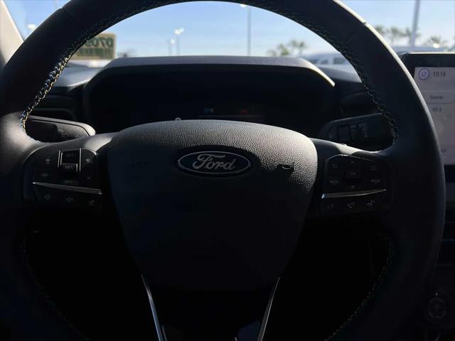 2025 Ford Maverick Lobo