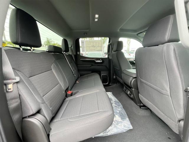2025 Chevrolet Silverado 1500 4WD Crew Cab Short Bed LT with 2FL