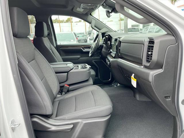 2025 Chevrolet Silverado 1500 4WD Crew Cab Short Bed LT with 2FL