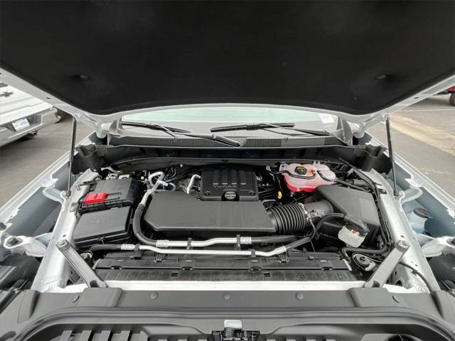 2025 Chevrolet Silverado 1500 4WD Crew Cab Short Bed LT with 2FL