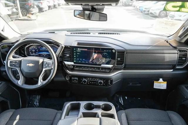 2025 Chevrolet Silverado 1500 4WD Crew Cab Short Bed LT with 2FL