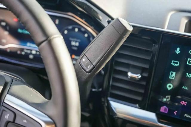 2025 Chevrolet Silverado 1500 4WD Crew Cab Short Bed LT with 2FL