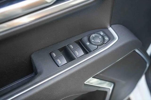 2025 Chevrolet Silverado 1500 4WD Crew Cab Short Bed LT with 2FL