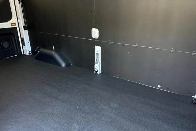 2025 Ford E-Transit-350 Cargo T-350
