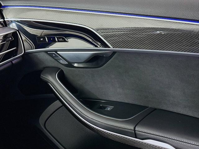 2022 Audi S8 TFSI quattro Tiptronic