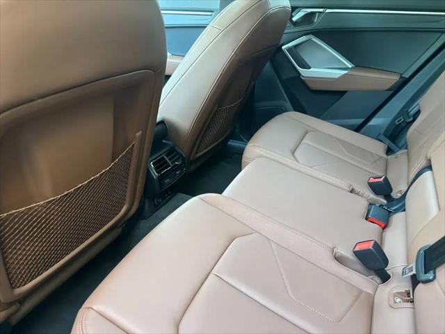 2025 Audi Q3 Premium 45 TFSI S line quattro Tiptronic