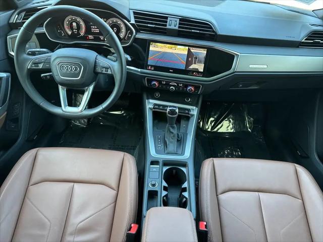 2025 Audi Q3 Premium 45 TFSI S line quattro Tiptronic