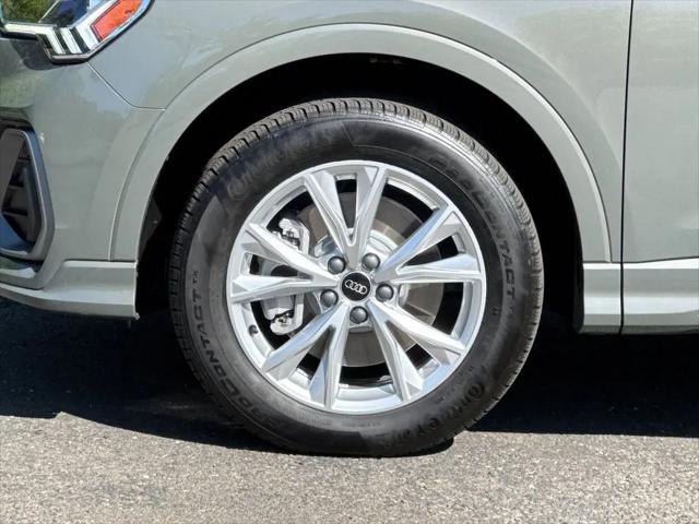 2025 Audi Q3 Premium 45 TFSI S line quattro Tiptronic