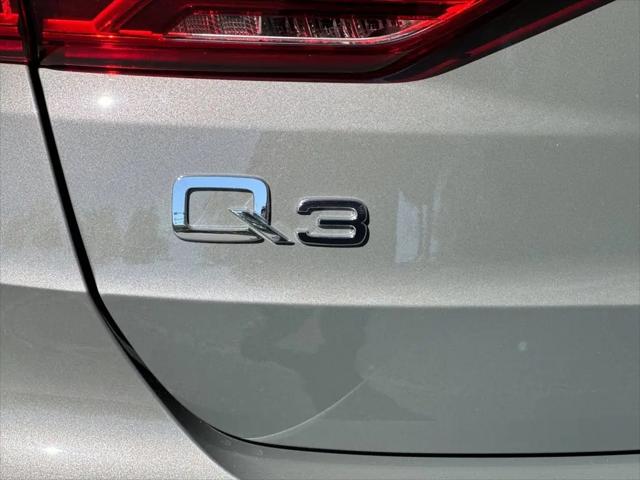 2025 Audi Q3 Premium 45 TFSI S line quattro Tiptronic