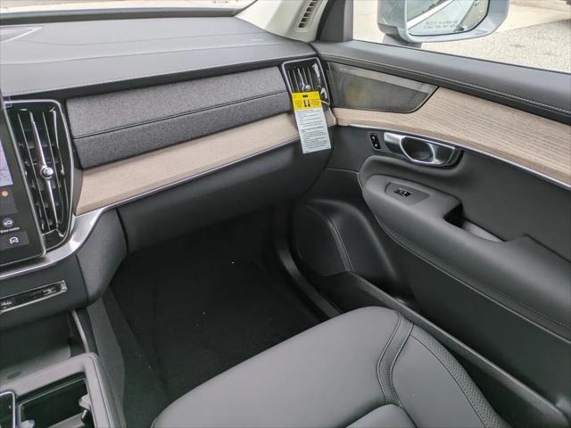 2026 Volvo XC90 Plus, B6 AWD Gas mild hybrid, Gasoline, Bright, 7 Seats