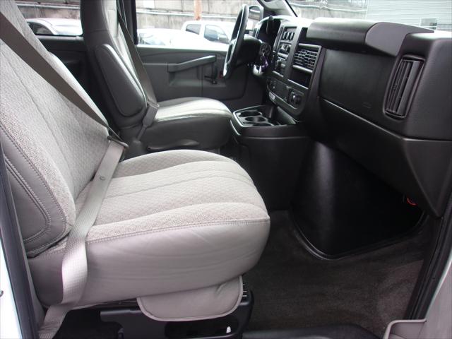 2016 Chevrolet Express LT