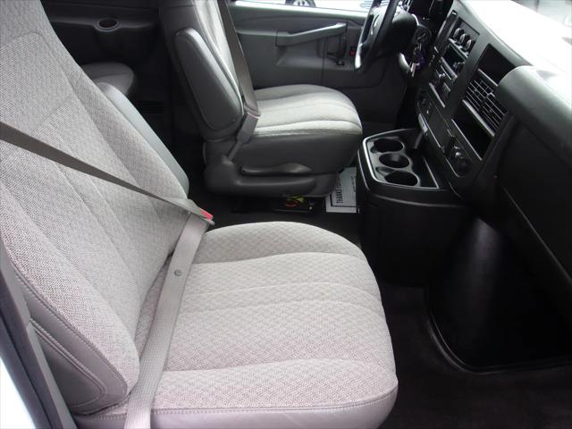 2016 Chevrolet Express LT