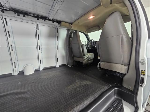 2025 Chevrolet Express Cargo Van RWD 2500 Extended Wheelbase WT
