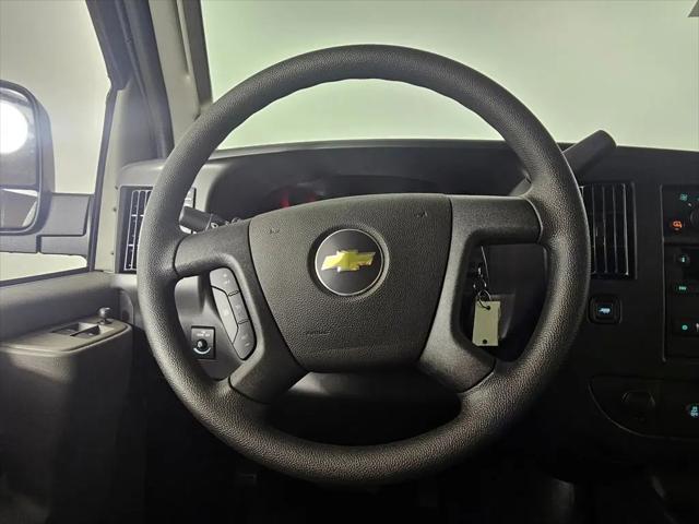 2025 Chevrolet Express Cargo Van RWD 2500 Extended Wheelbase WT