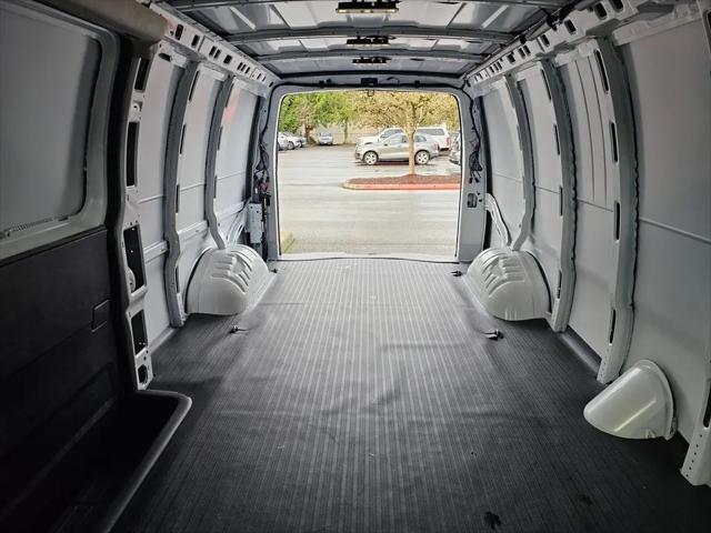 2025 Chevrolet Express Cargo Van RWD 2500 Extended Wheelbase WT