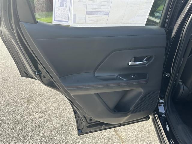 2025 Nissan Kicks SR Intelligent AWD